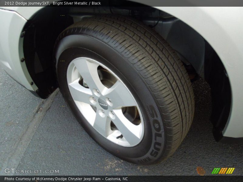 Bright Silver Metallic / Black 2012 Dodge Journey SXT