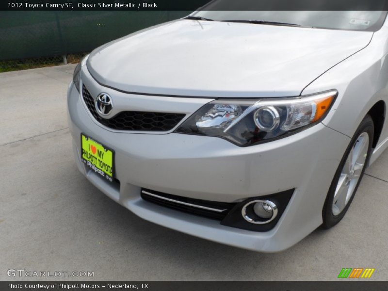 Classic Silver Metallic / Black 2012 Toyota Camry SE