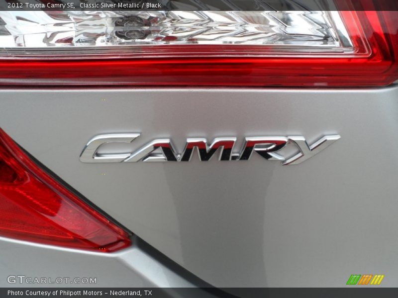 Classic Silver Metallic / Black 2012 Toyota Camry SE