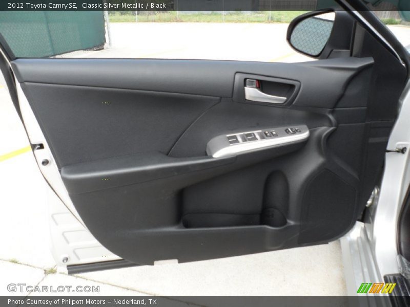 Classic Silver Metallic / Black 2012 Toyota Camry SE