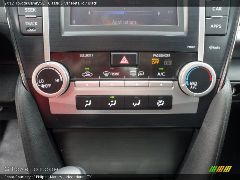 Classic Silver Metallic / Black 2012 Toyota Camry SE