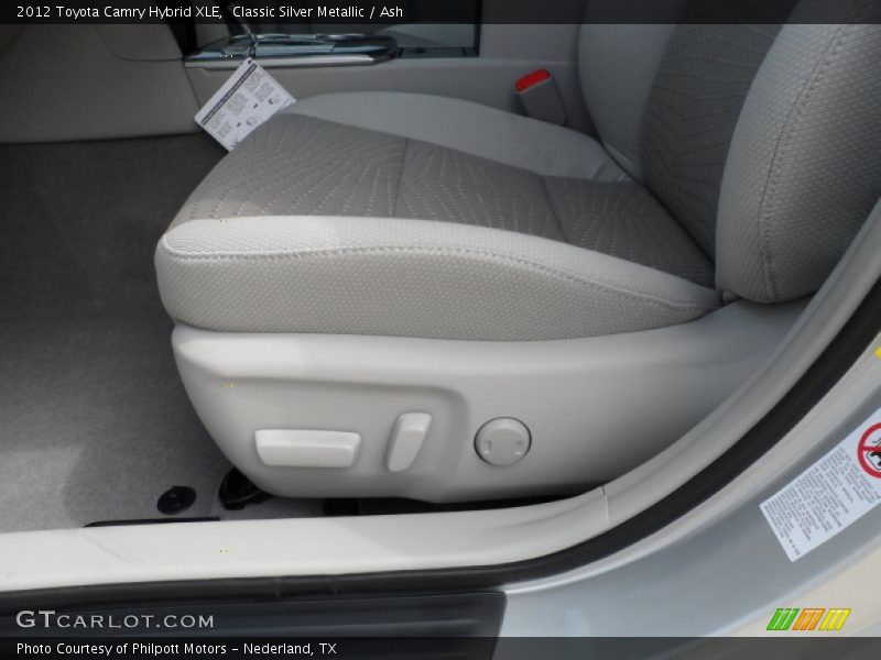 Classic Silver Metallic / Ash 2012 Toyota Camry Hybrid XLE