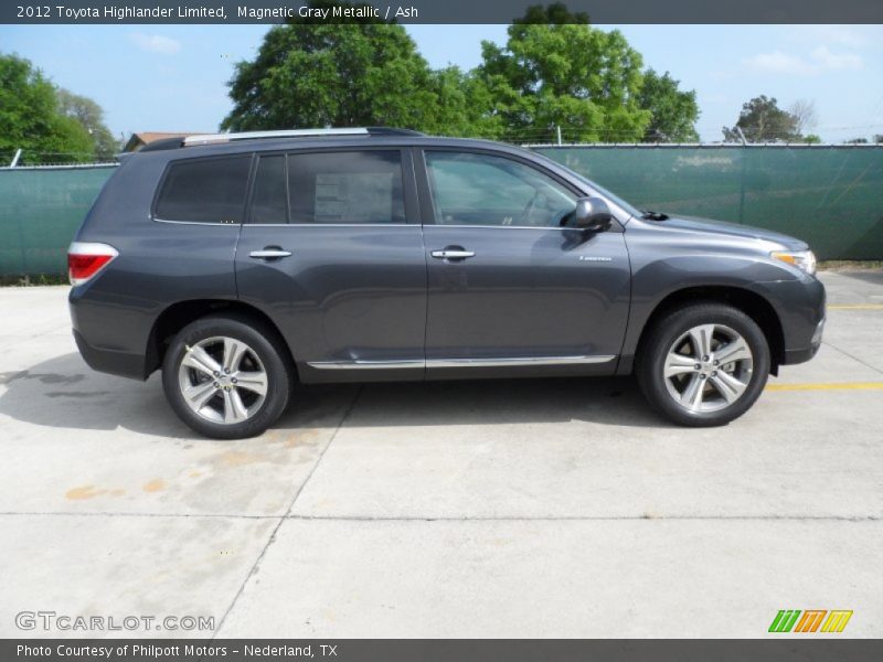Magnetic Gray Metallic / Ash 2012 Toyota Highlander Limited