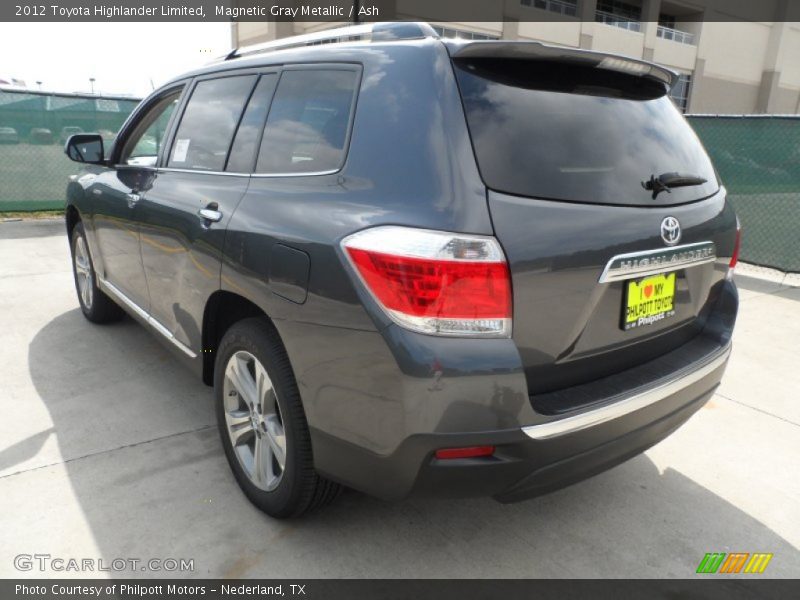 Magnetic Gray Metallic / Ash 2012 Toyota Highlander Limited