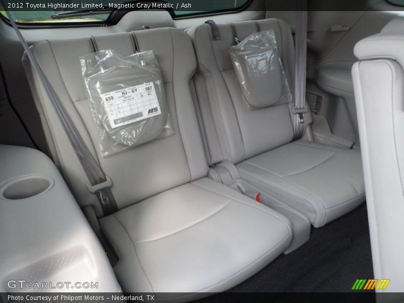 Magnetic Gray Metallic / Ash 2012 Toyota Highlander Limited