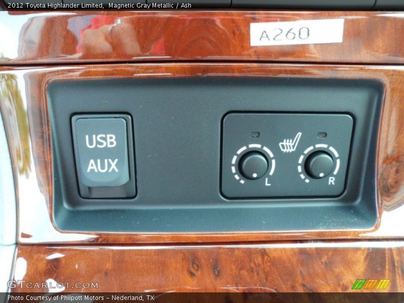 Magnetic Gray Metallic / Ash 2012 Toyota Highlander Limited