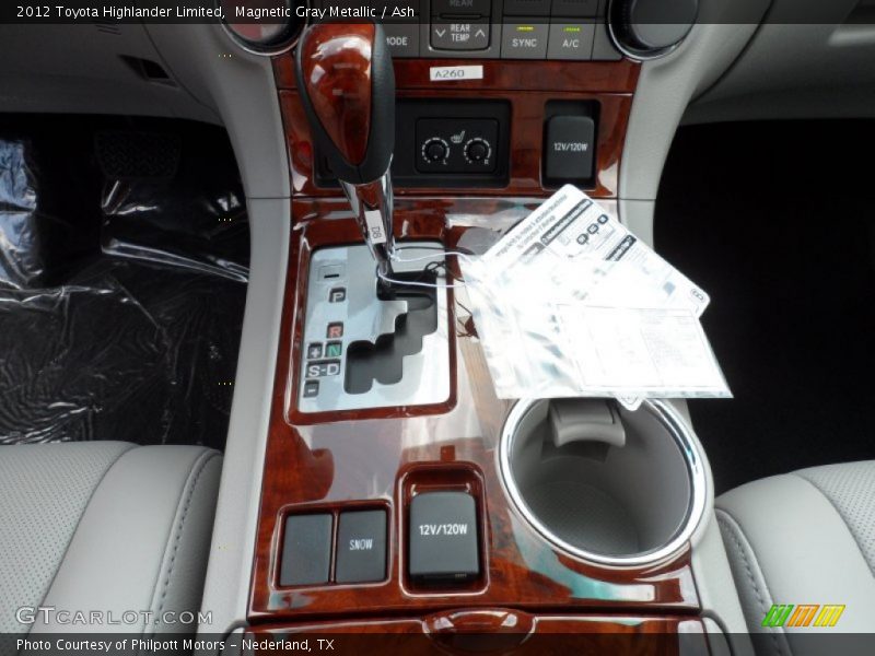 Magnetic Gray Metallic / Ash 2012 Toyota Highlander Limited