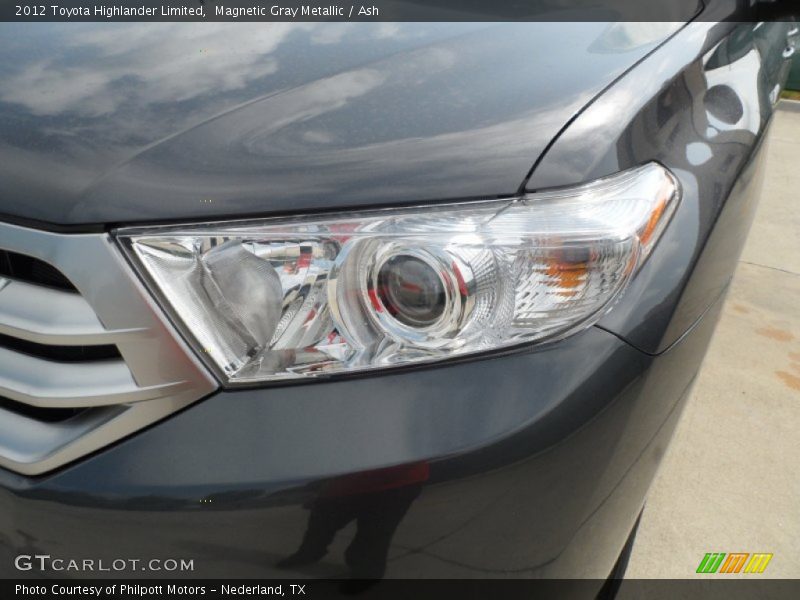 Magnetic Gray Metallic / Ash 2012 Toyota Highlander Limited