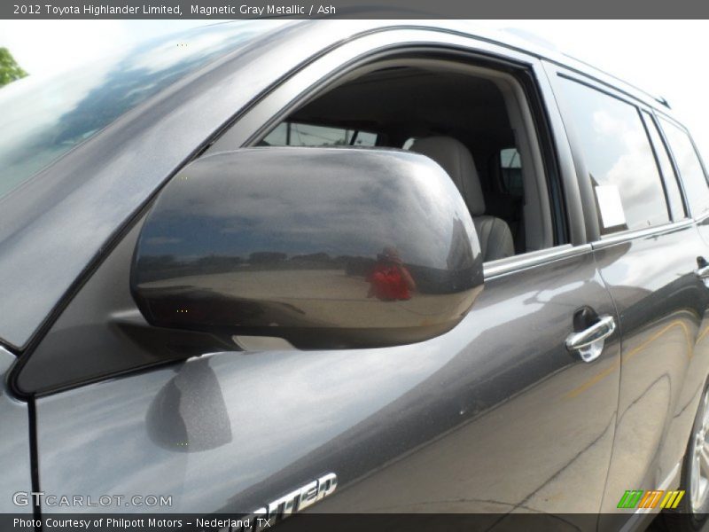 Magnetic Gray Metallic / Ash 2012 Toyota Highlander Limited