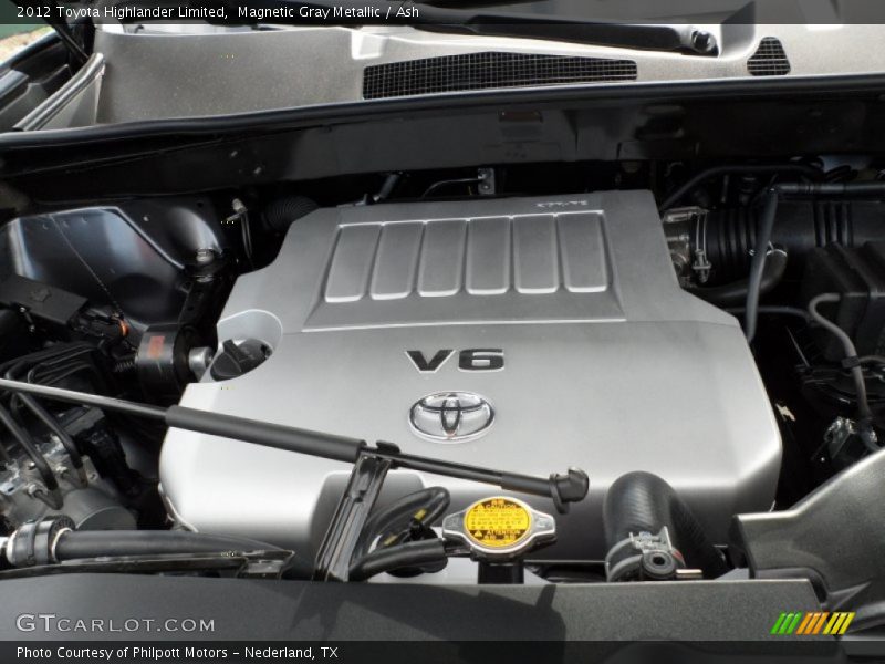 Magnetic Gray Metallic / Ash 2012 Toyota Highlander Limited