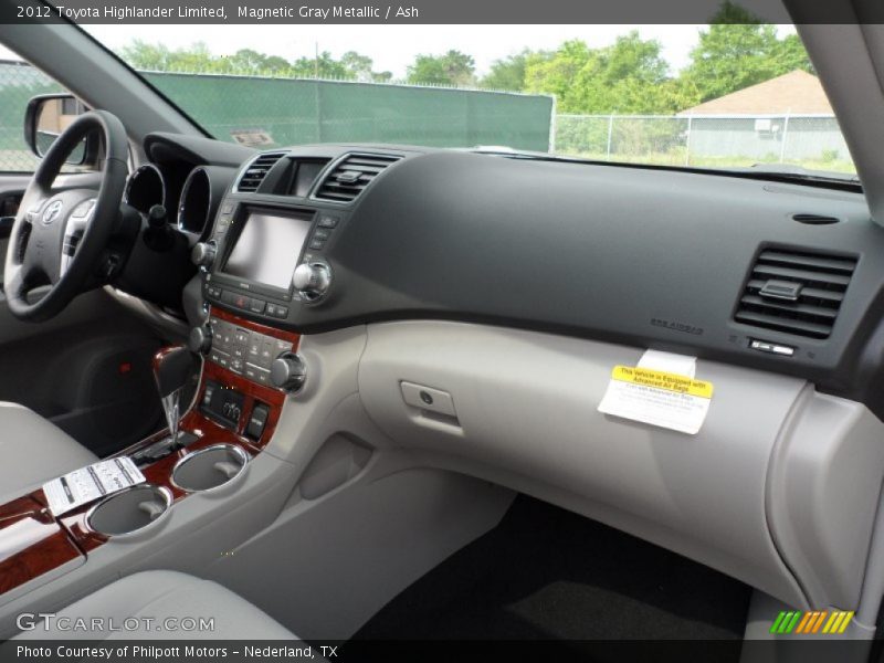 Magnetic Gray Metallic / Ash 2012 Toyota Highlander Limited