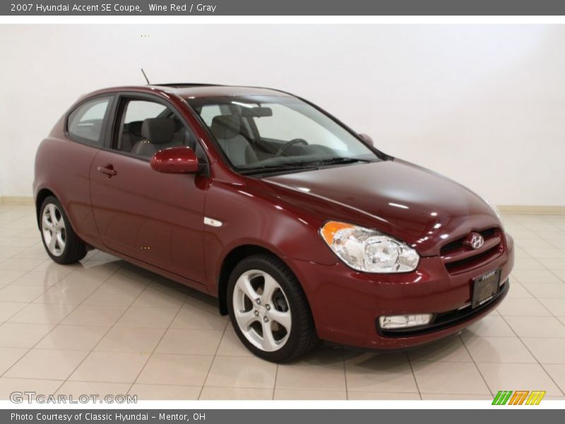 Front 3/4 View of 2007 Accent SE Coupe