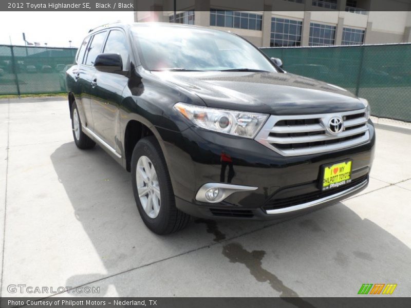 Black / Black 2012 Toyota Highlander SE