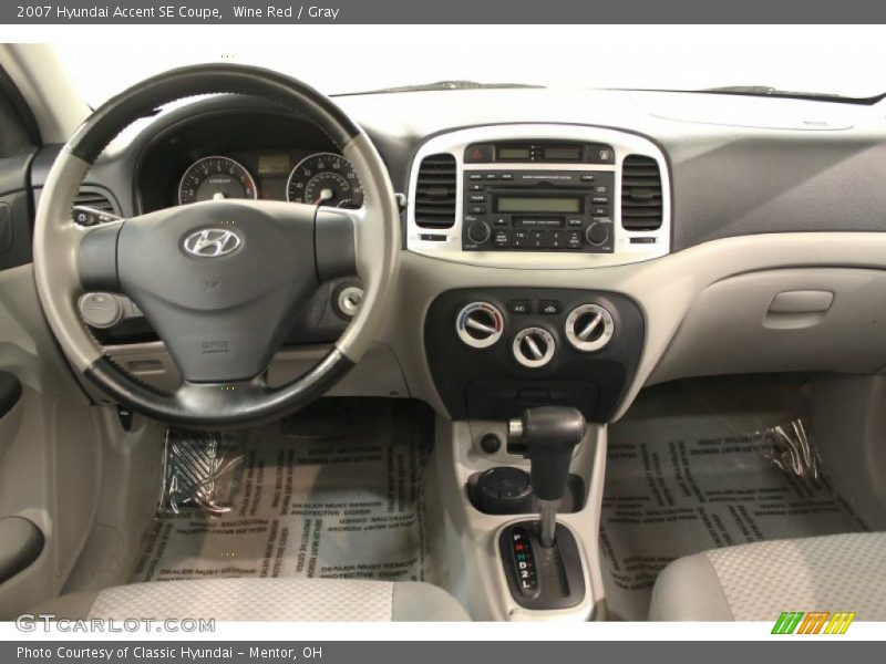 Dashboard of 2007 Accent SE Coupe