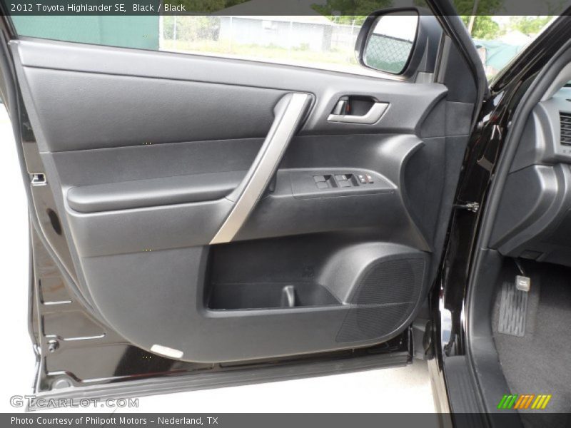 Black / Black 2012 Toyota Highlander SE