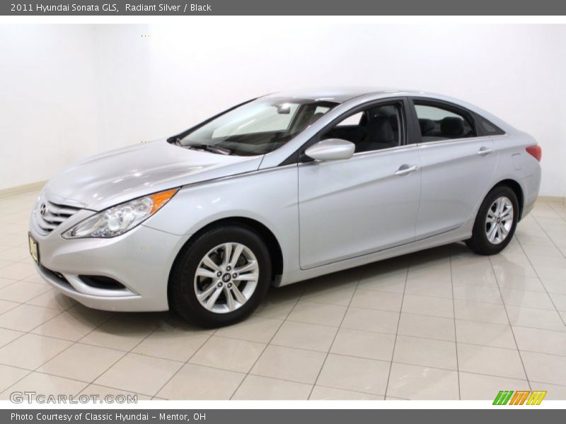 Radiant Silver / Black 2011 Hyundai Sonata GLS