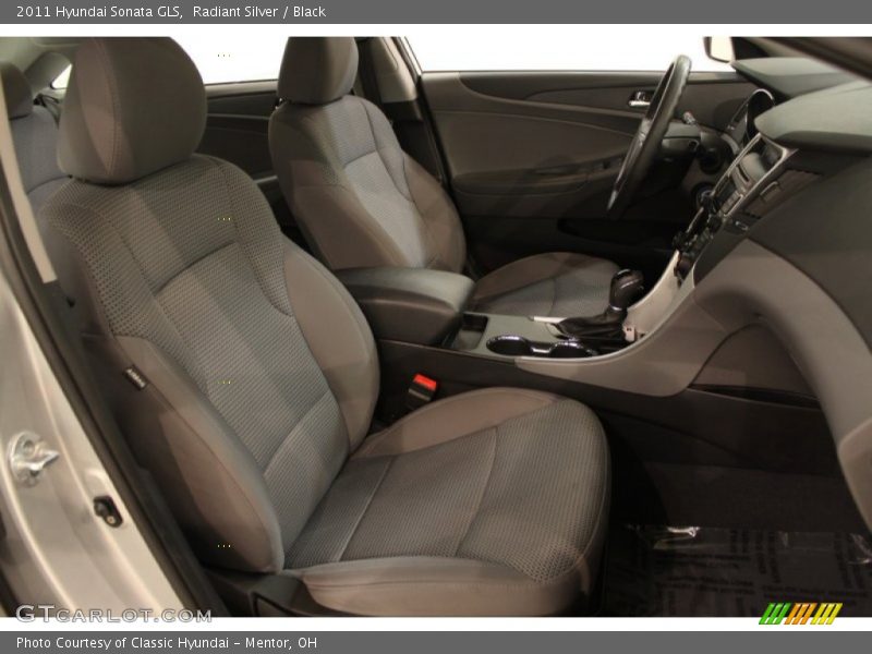 Radiant Silver / Black 2011 Hyundai Sonata GLS