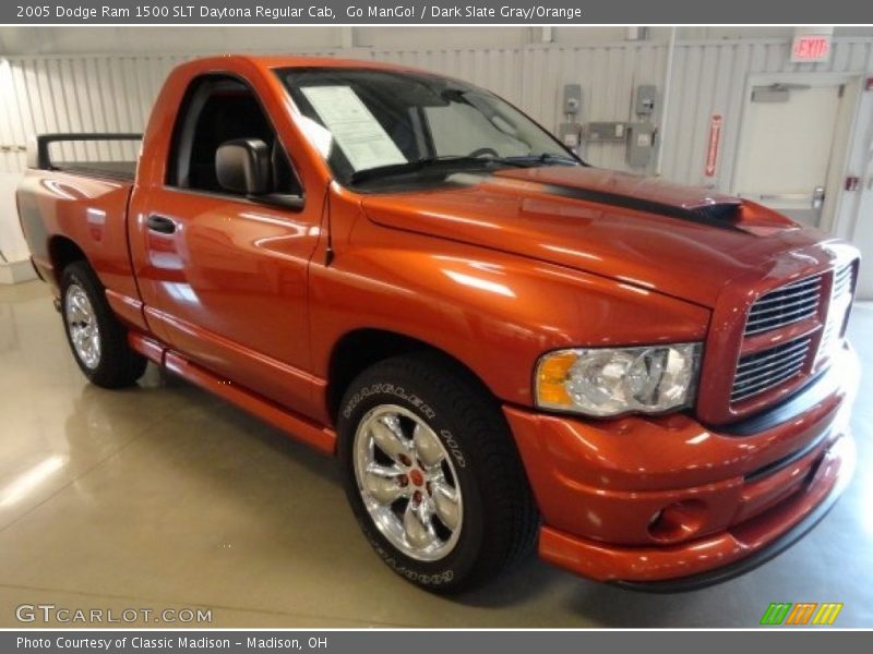 Go ManGo! / Dark Slate Gray/Orange 2005 Dodge Ram 1500 SLT Daytona Regular Cab