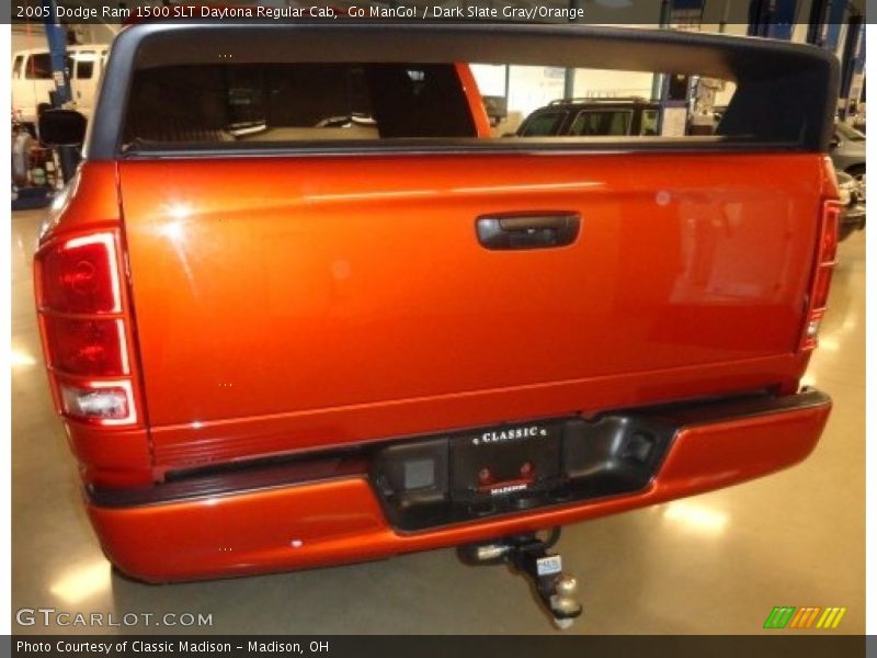 Go ManGo! / Dark Slate Gray/Orange 2005 Dodge Ram 1500 SLT Daytona Regular Cab
