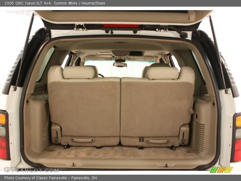 Summit White / Neutral/Shale 2005 GMC Yukon SLT 4x4