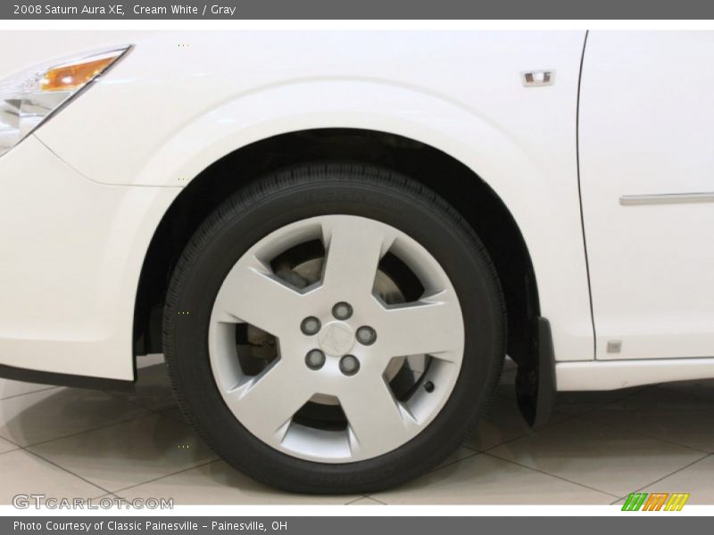 Cream White / Gray 2008 Saturn Aura XE