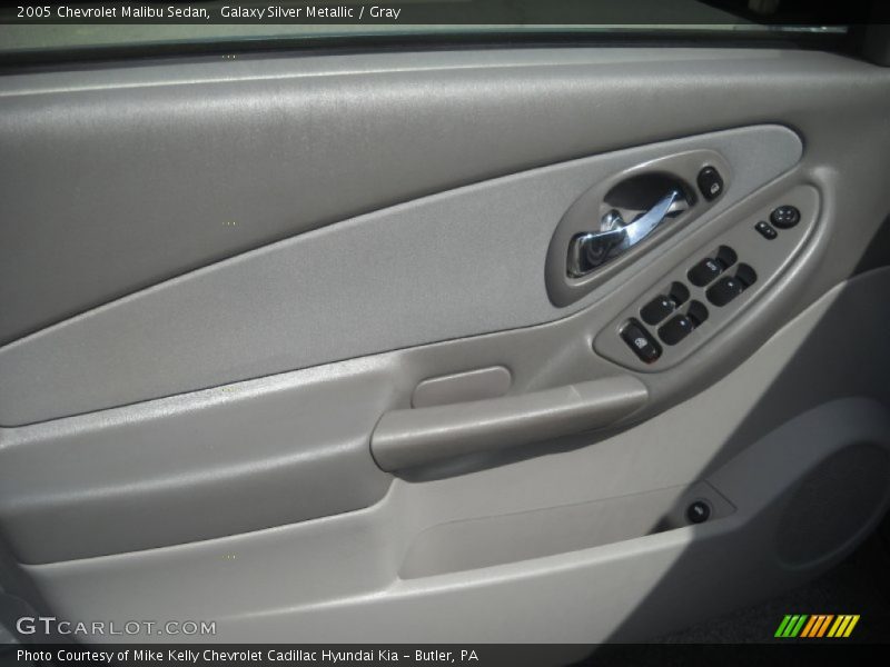 Galaxy Silver Metallic / Gray 2005 Chevrolet Malibu Sedan