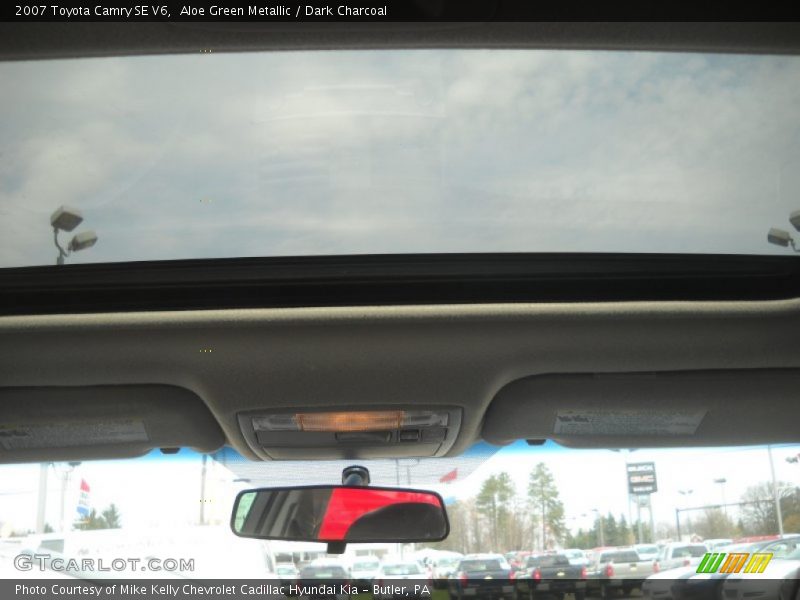 Aloe Green Metallic / Dark Charcoal 2007 Toyota Camry SE V6