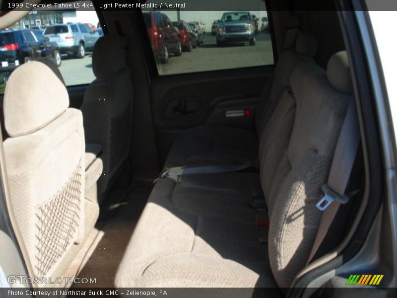 Light Pewter Metallic / Neutral 1999 Chevrolet Tahoe LS 4x4