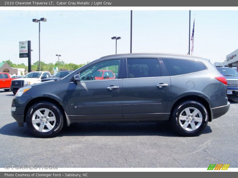 Cyber Gray Metallic / Light Gray 2010 Chevrolet Traverse LT