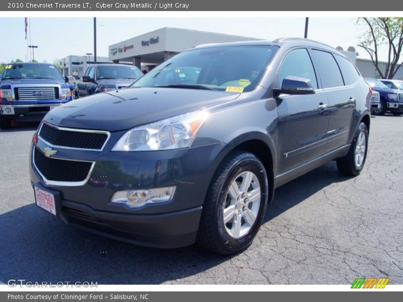 Cyber Gray Metallic / Light Gray 2010 Chevrolet Traverse LT