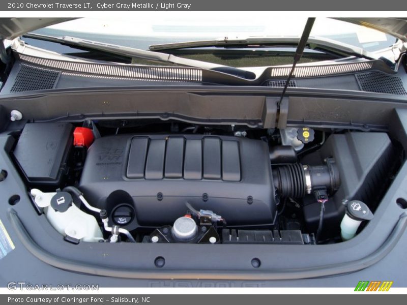 Cyber Gray Metallic / Light Gray 2010 Chevrolet Traverse LT