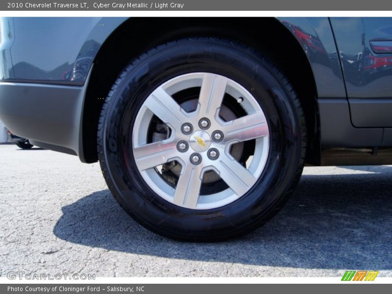 Cyber Gray Metallic / Light Gray 2010 Chevrolet Traverse LT