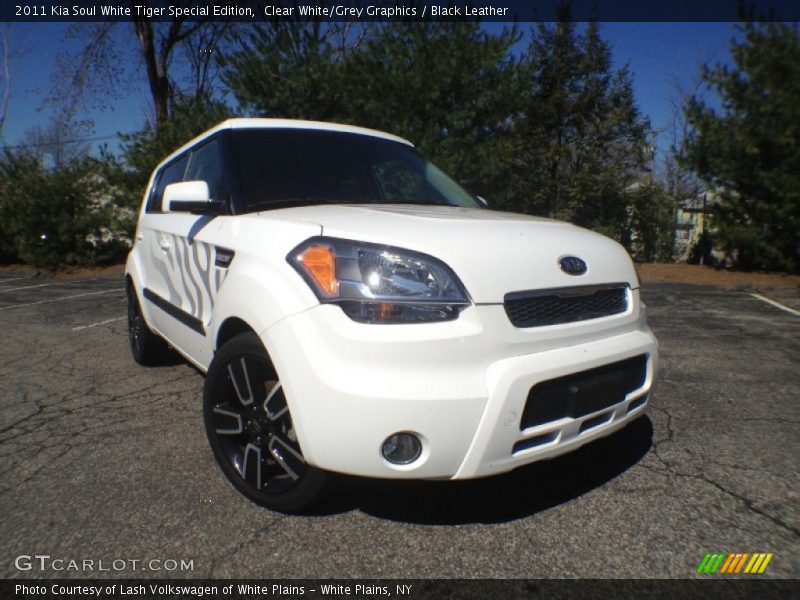 Clear White/Grey Graphics / Black Leather 2011 Kia Soul White Tiger Special Edition