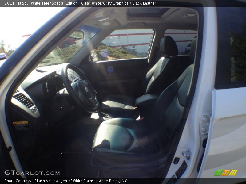 Clear White/Grey Graphics / Black Leather 2011 Kia Soul White Tiger Special Edition