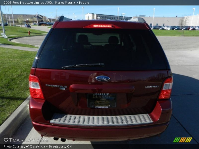 Merlot Metallic / Pebble 2005 Ford Freestyle Limited AWD
