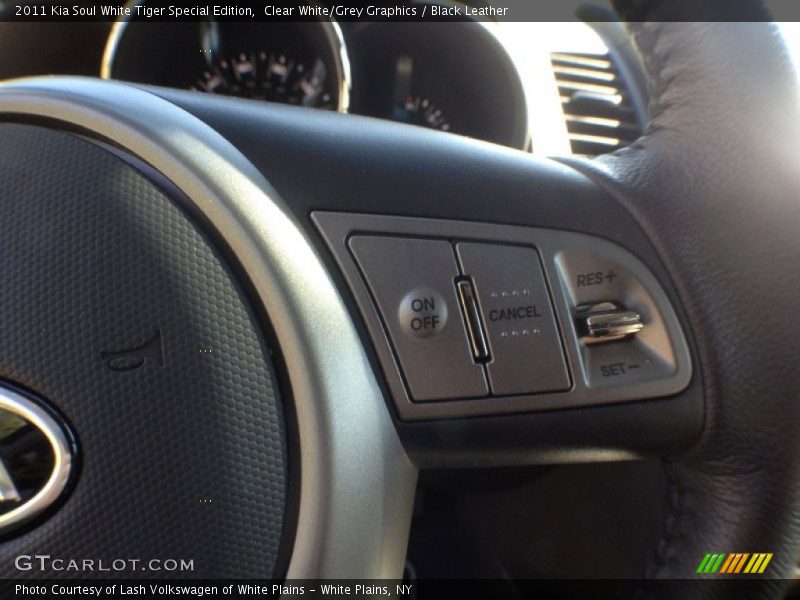 Clear White/Grey Graphics / Black Leather 2011 Kia Soul White Tiger Special Edition