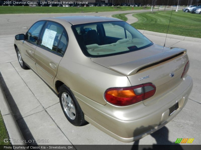Light Driftwood Metallic / Neutral 2005 Chevrolet Classic