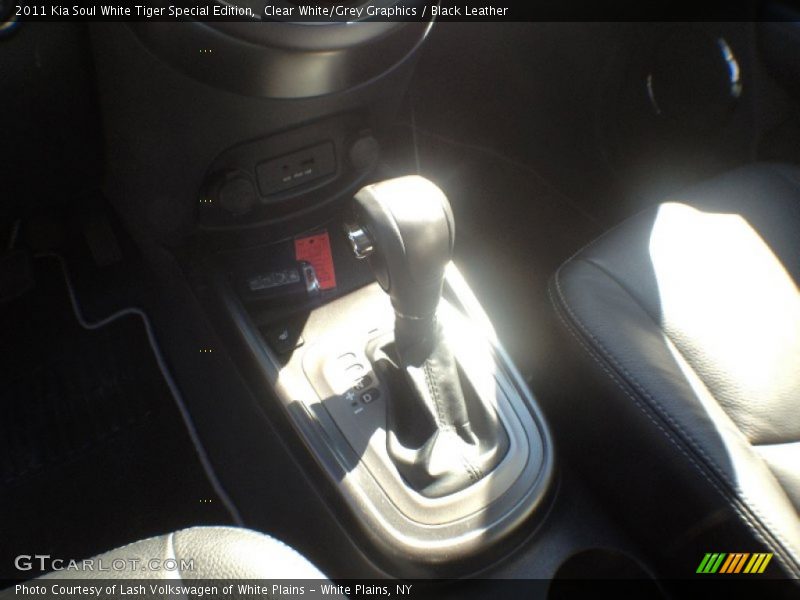 Clear White/Grey Graphics / Black Leather 2011 Kia Soul White Tiger Special Edition