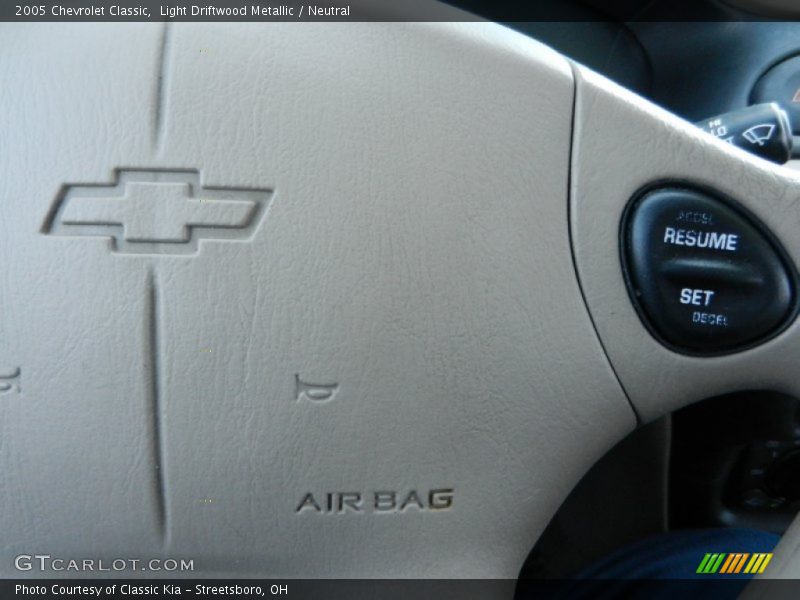Light Driftwood Metallic / Neutral 2005 Chevrolet Classic