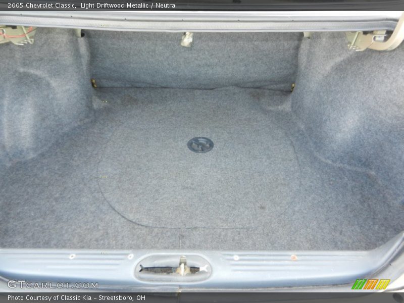Light Driftwood Metallic / Neutral 2005 Chevrolet Classic