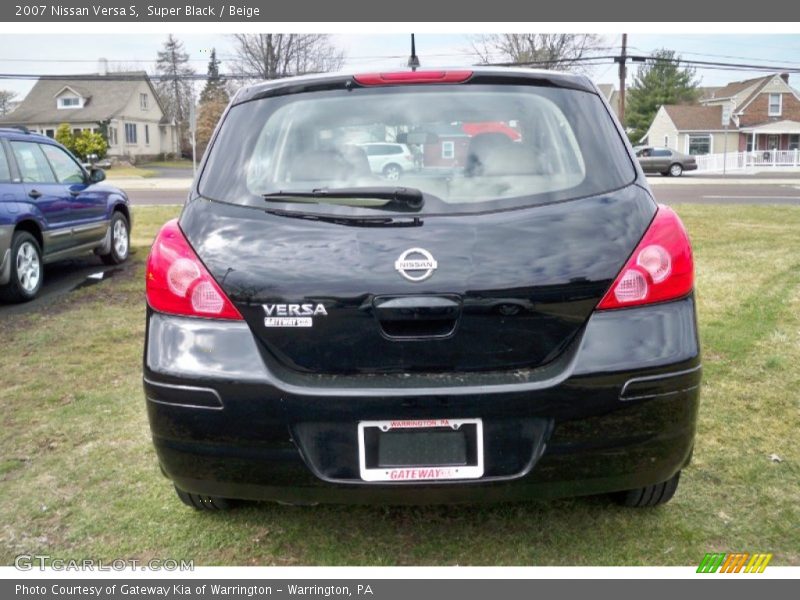 Super Black / Beige 2007 Nissan Versa S