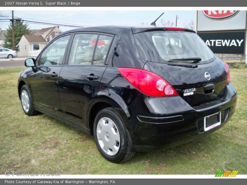 Super Black / Beige 2007 Nissan Versa S