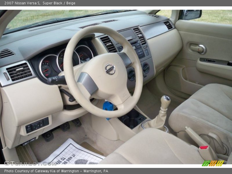 Super Black / Beige 2007 Nissan Versa S