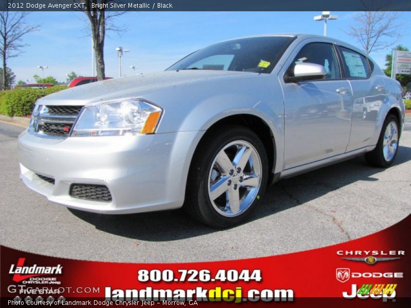 Bright Silver Metallic / Black 2012 Dodge Avenger SXT