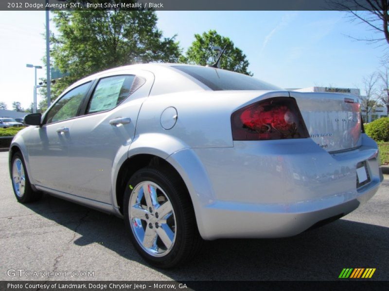 Bright Silver Metallic / Black 2012 Dodge Avenger SXT