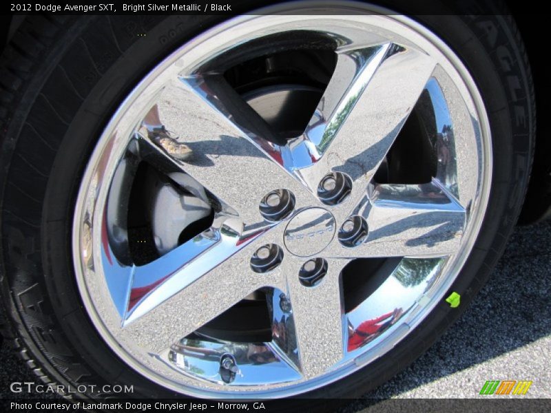 Bright Silver Metallic / Black 2012 Dodge Avenger SXT