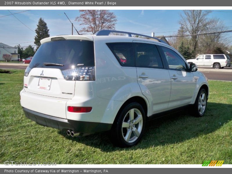 Diamond White Pearl / Beige 2007 Mitsubishi Outlander XLS 4WD