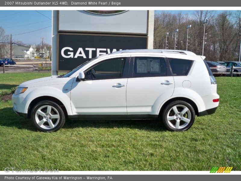 Diamond White Pearl / Beige 2007 Mitsubishi Outlander XLS 4WD