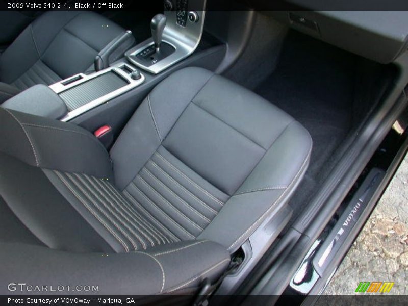Black / Off Black 2009 Volvo S40 2.4i
