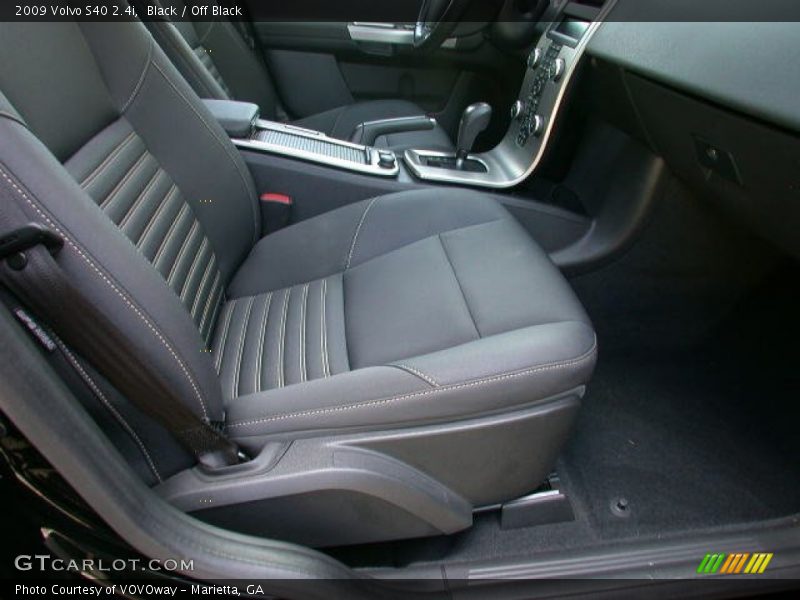Black / Off Black 2009 Volvo S40 2.4i